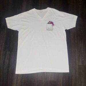 Vintage Y2K Women’s Disney Allison Wonderland Pocket T-shirt Size XL